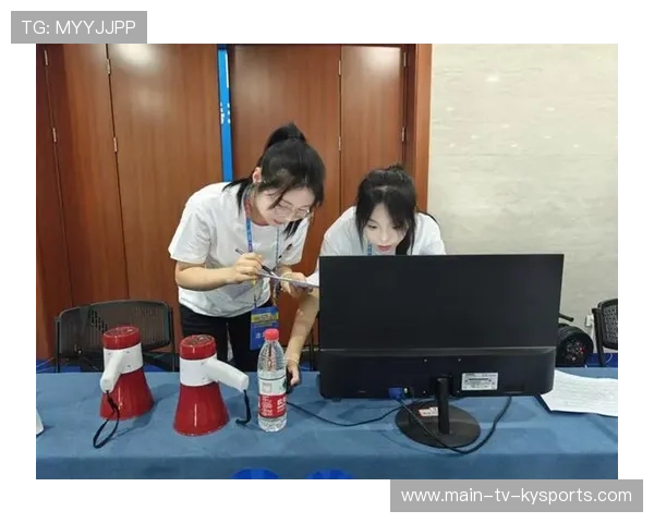 俱乐部与慈善组织合作开展青少年体育扶贫项目，基金会资助青少年体育俱乐部